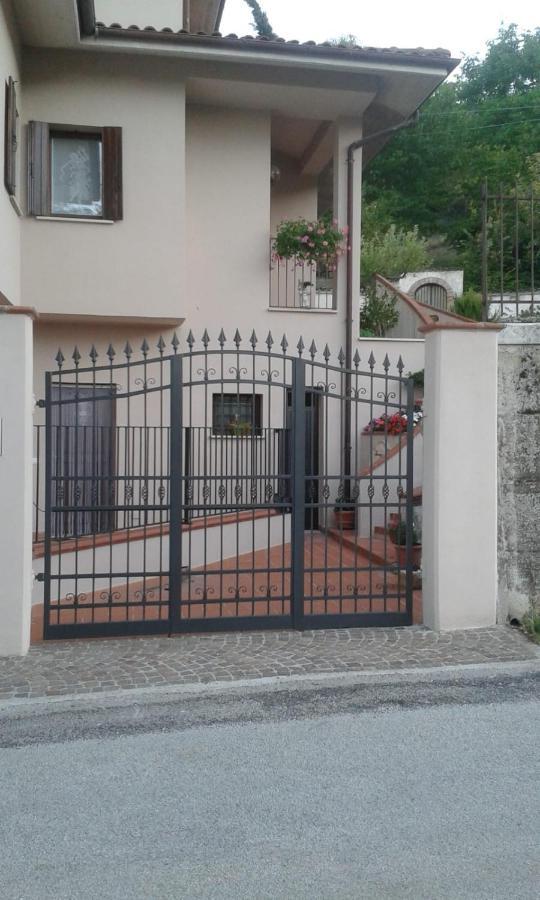 Villa Rosa Caporciano Екстериор снимка