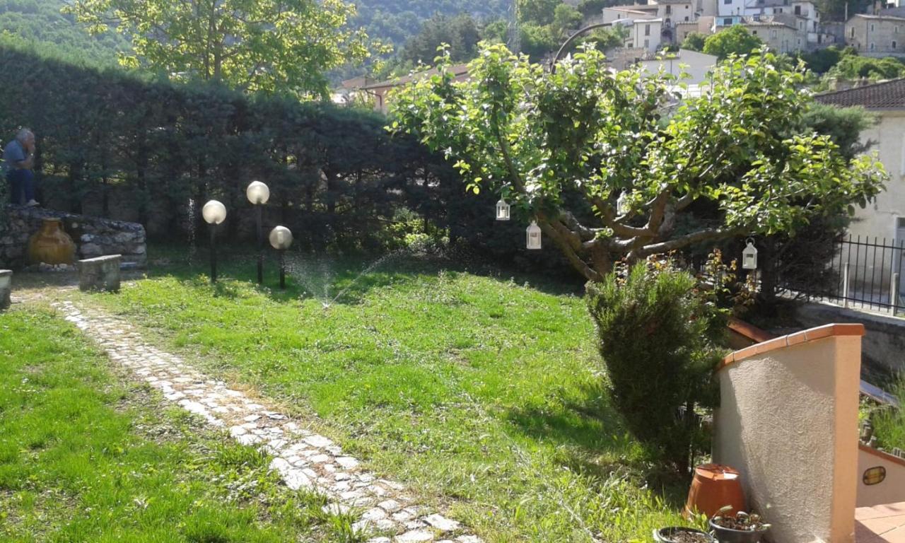Villa Rosa Caporciano Екстериор снимка