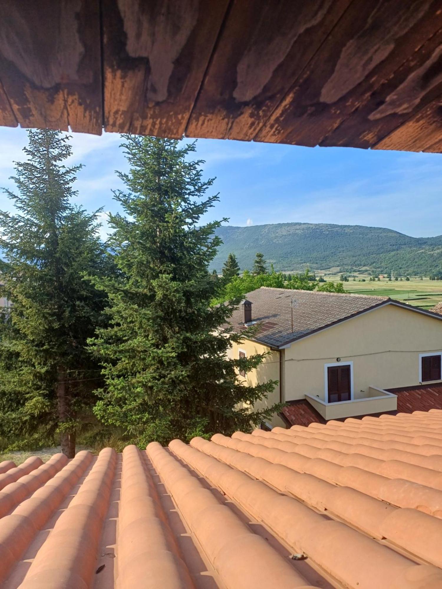 Villa Rosa Caporciano Екстериор снимка